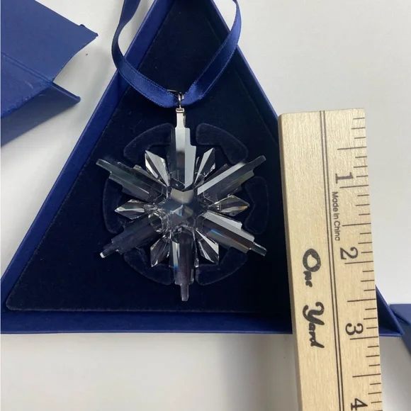 NWB Swarovski 2006 Crystal Snowflake Christmas Ornament New - Picture 10 of 12